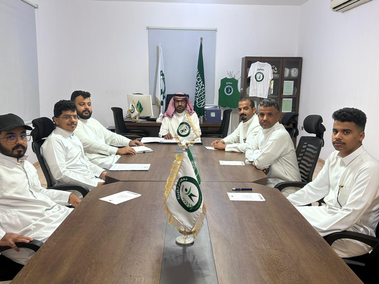 جمعية البر الخيرية بذهبان تعقد ورشة عمل ضمن برنامج التميز المؤسسي لتطوير الهيكل التنظيمي والإجراءات الإدارية والتخطيط التشغيلي